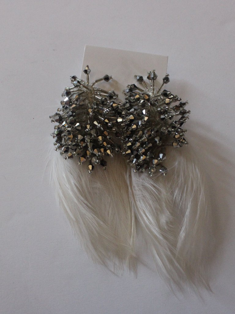 Mignonne Gavigan Delaney Feather Earrings White With Silver Rare 125$
